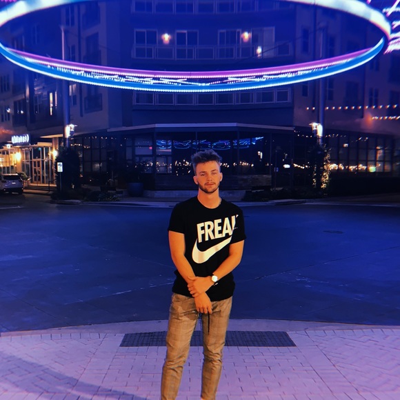 Meet your Posher, Adam - Picture 1 of 1